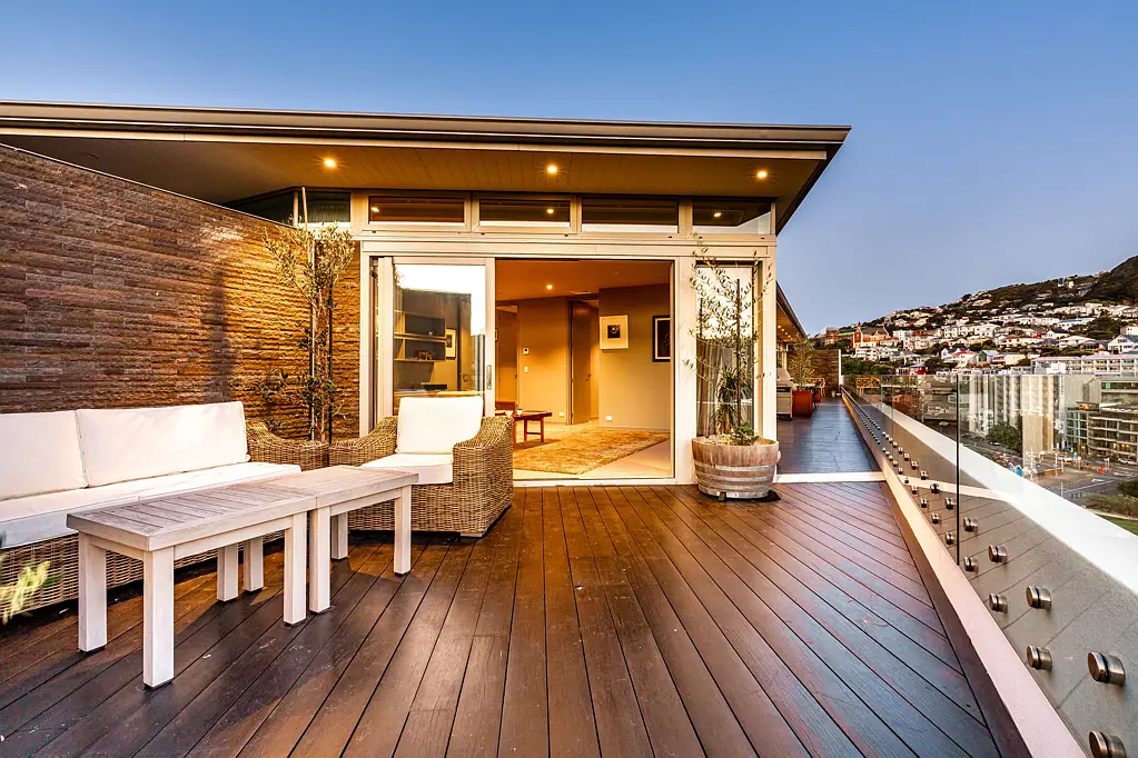 Te Aro 4 Bedroom A Trophy Waterfront Penthouse
