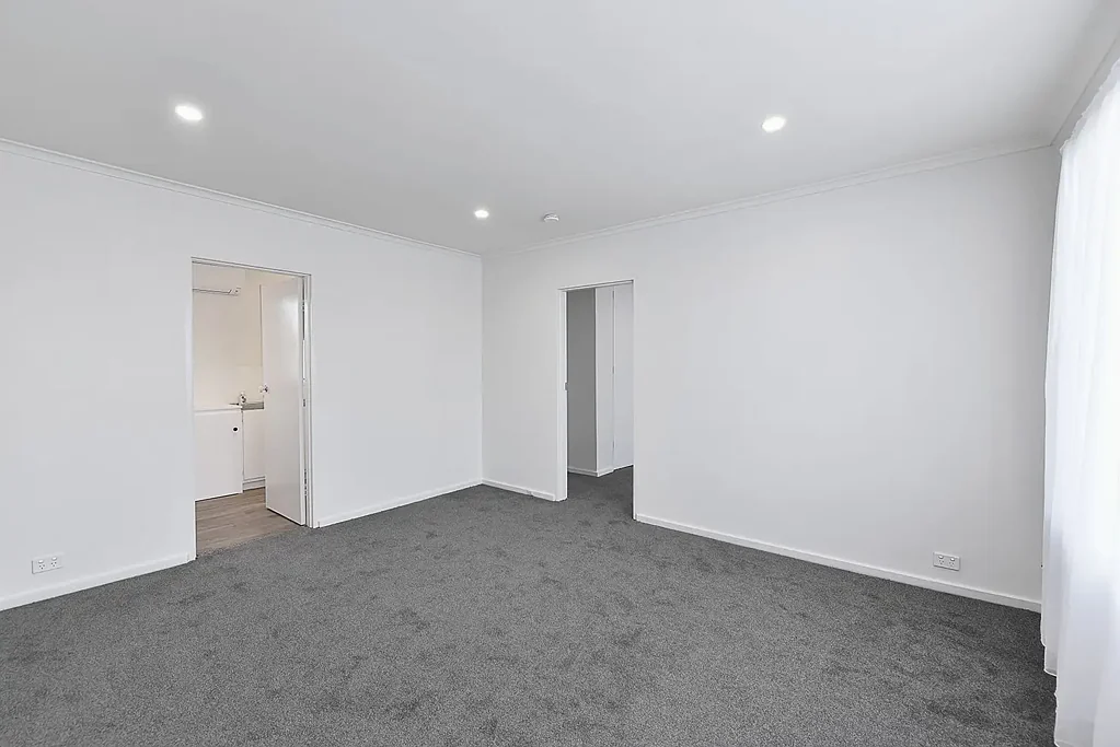 Fresh, Bright, and Low-Maintenance Living!