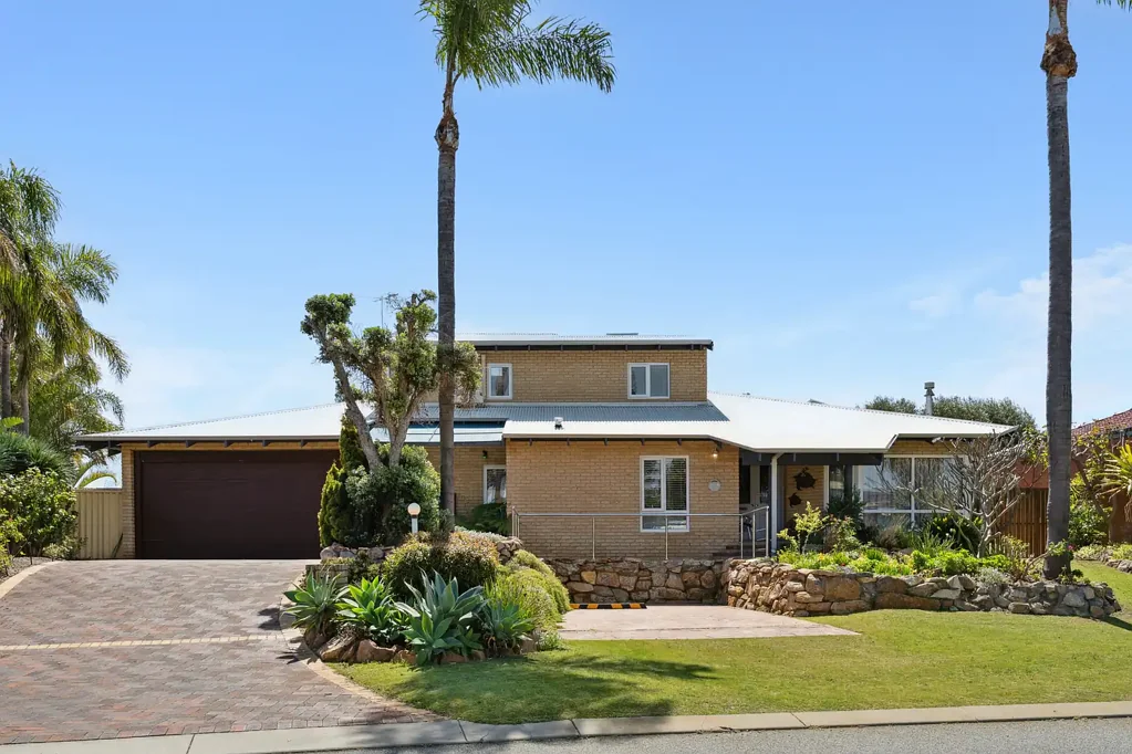 9 Seaforth Loop, Kallaroo, WA 6025