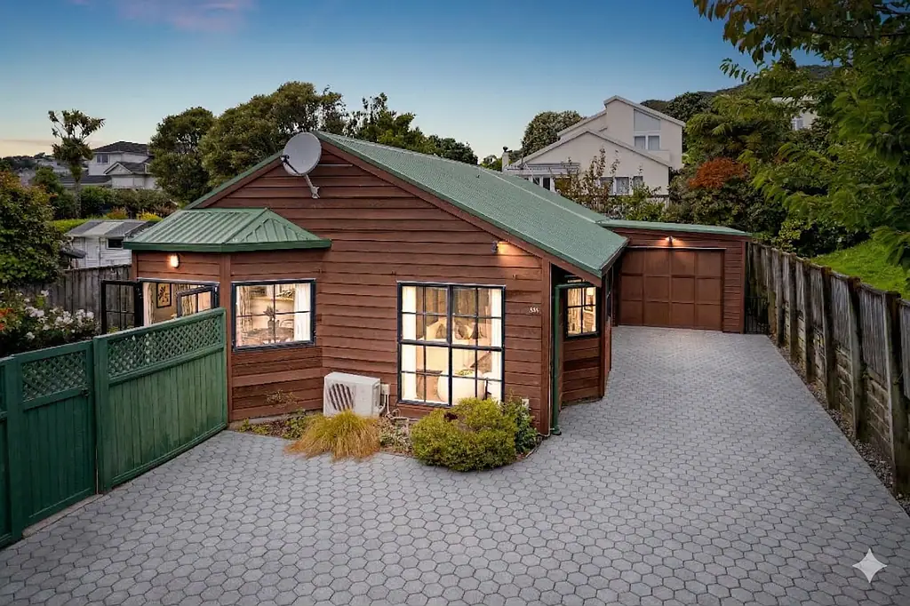 9a Dasent Street, Karori, Wellington