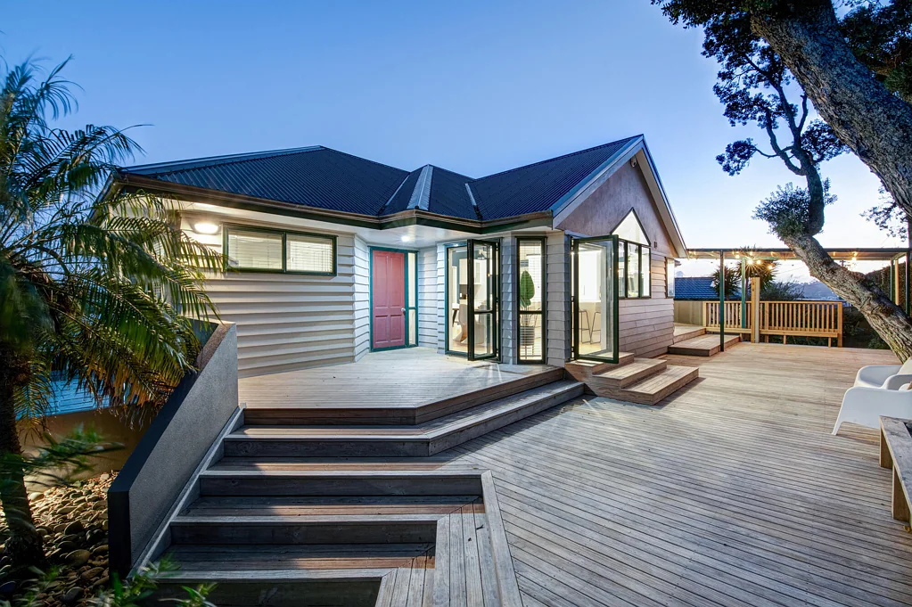 Stanmore Bay 4Phòng ngủ Beachside Lifestyle With Separate Living Options