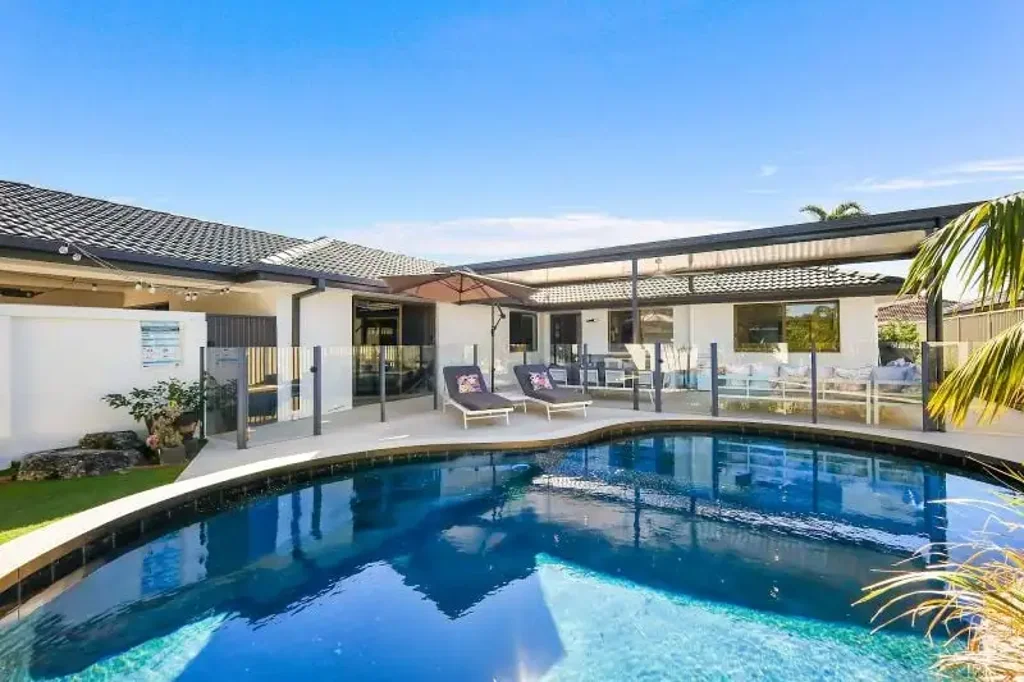 Mermaid Waters 4 Bedroom Ideal Location, Renovated and move in ready with Granny Flat potential!