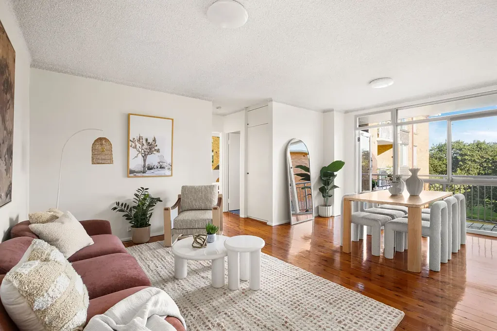 Dulwich Hill 2房 毗邻公园的静谧居所，室内清新明亮 A parkside retreat with fresh & airy interiors