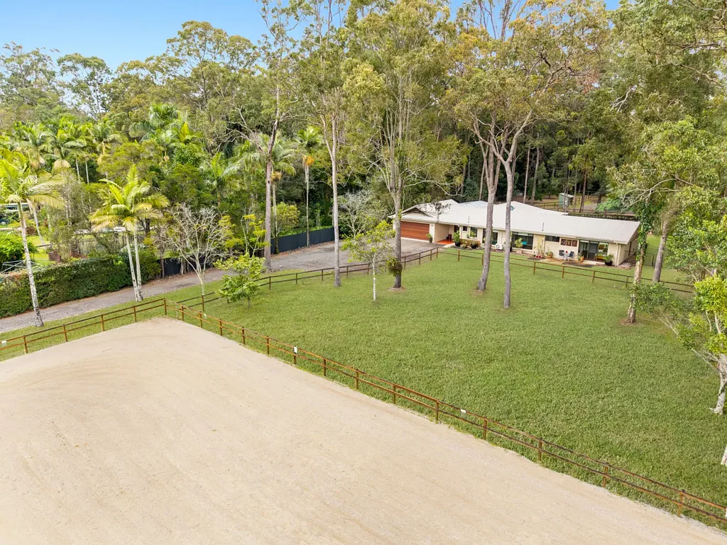 Landsborough 4कमरा Equestrian Lifestyle with the Shed of Your Dreams!