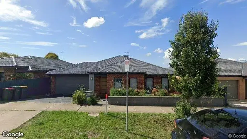 Spacious 4-Bedroom Family Home - Grovedale