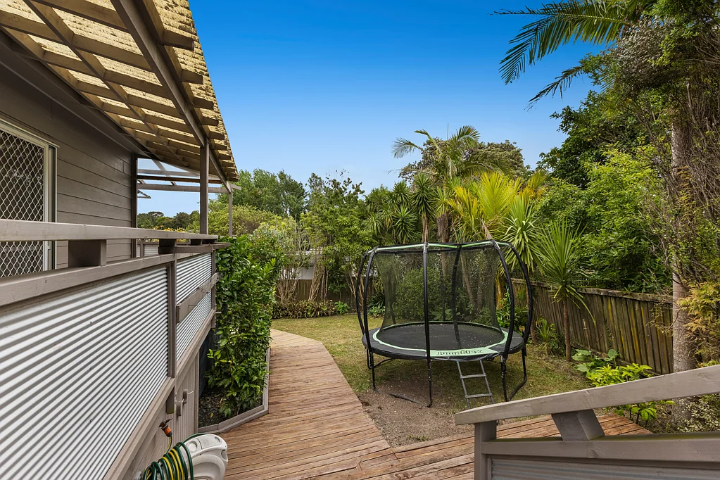 21B Brian Crescent, Stanmore Bay, Rodney, Auckland