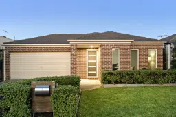 16 Fresh View Drive, Tarneit