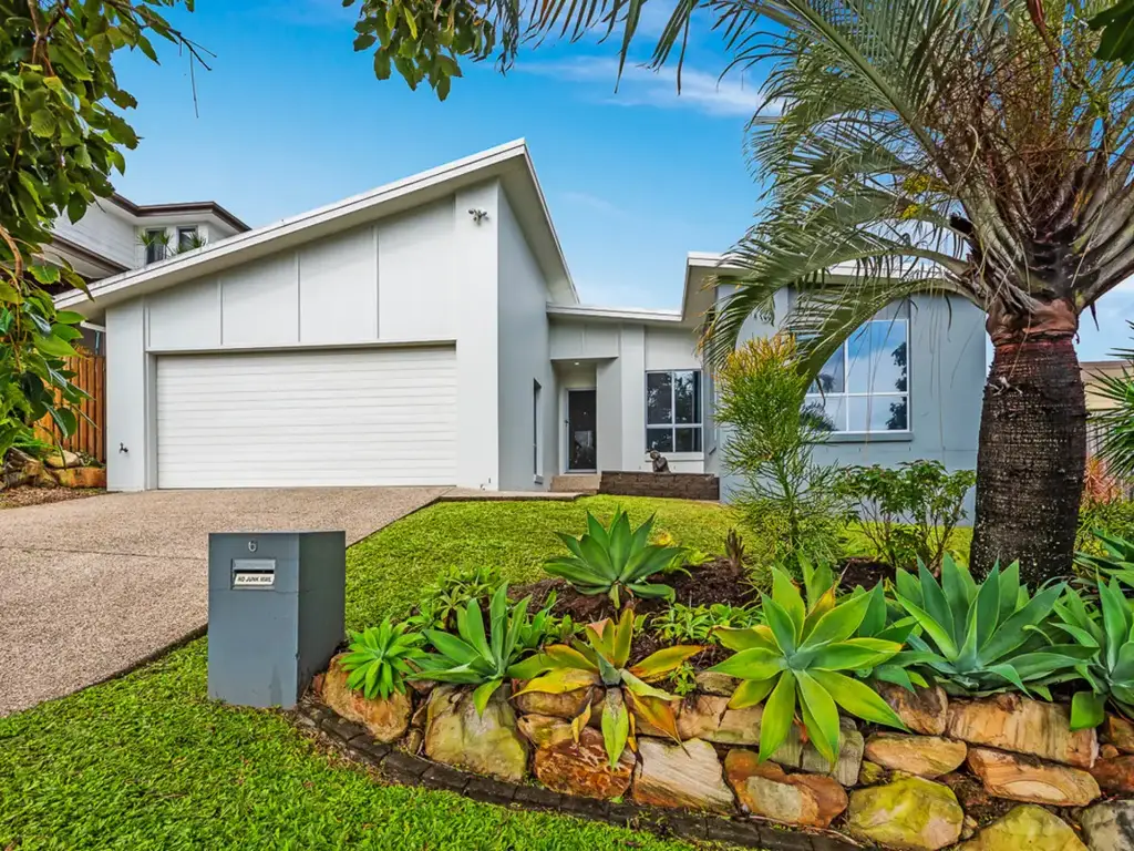 6 Maslin Chase, Pacific Pines, QLD 4211
