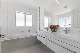 8 Hua Lane, Silverdale, Rodney