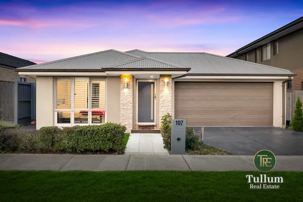 107 Moxham Drive, Clyde North, VIC 3978