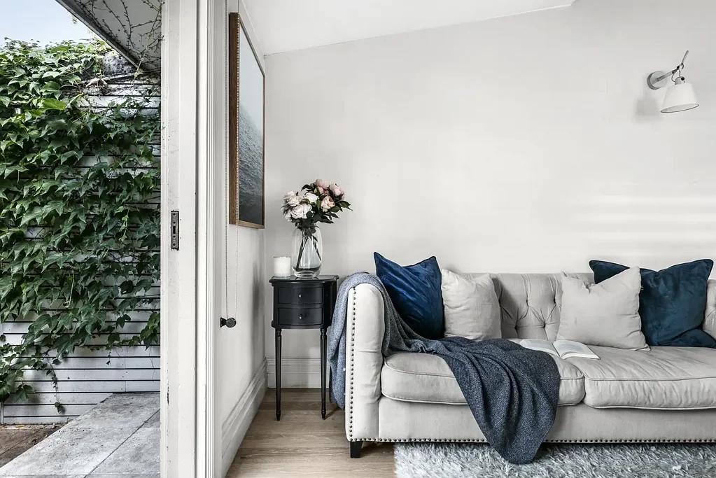 Beautifully recreated cottage with idyllic garden courtyard