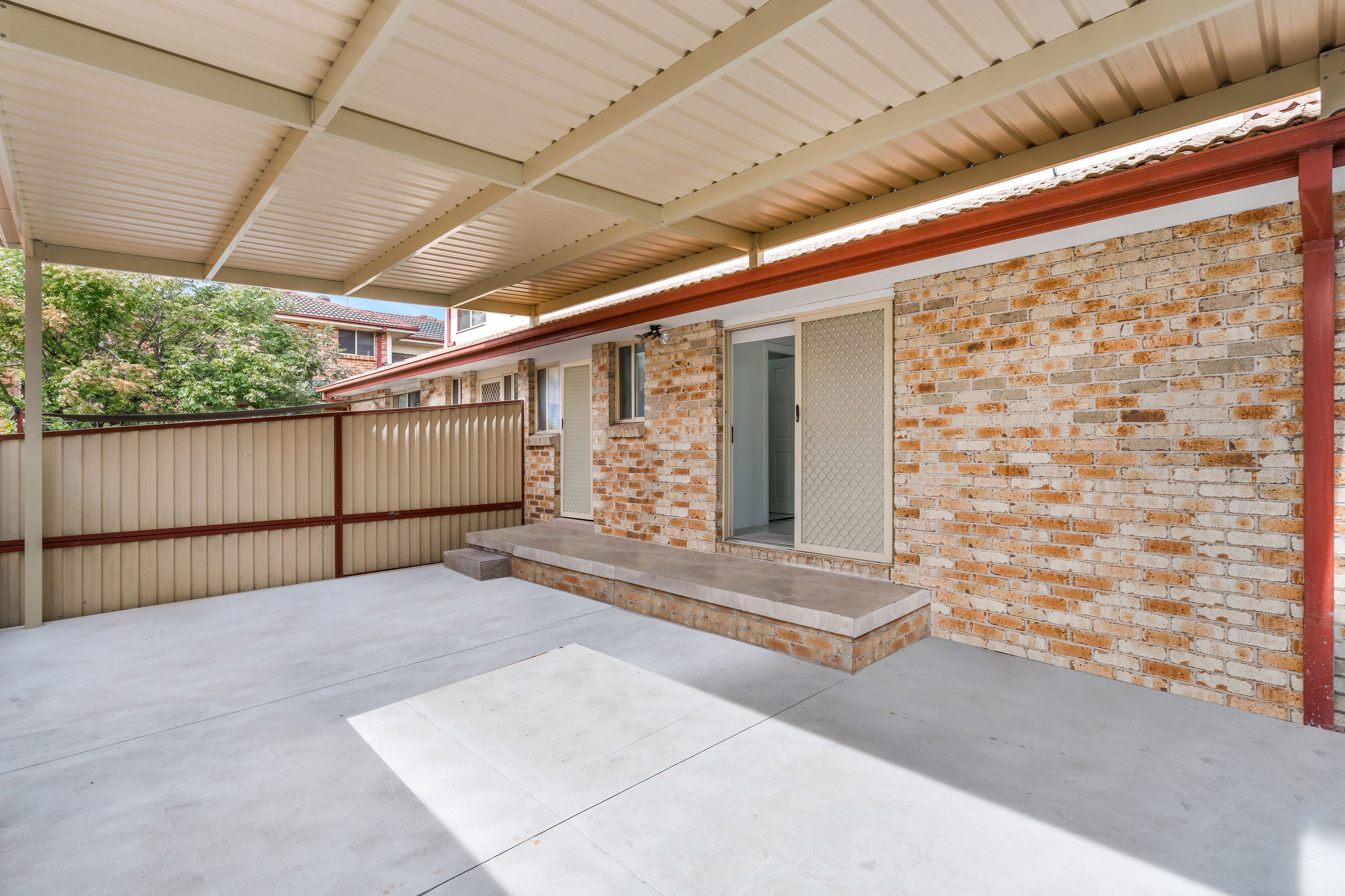 3 CHURCH RD, MOOREBANK NSW 2170, 0部屋, 0バスルーム, House