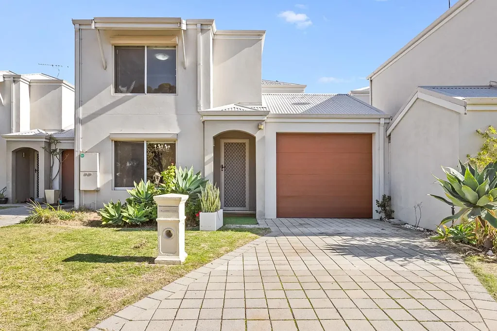 A modern 2-storey townhouse