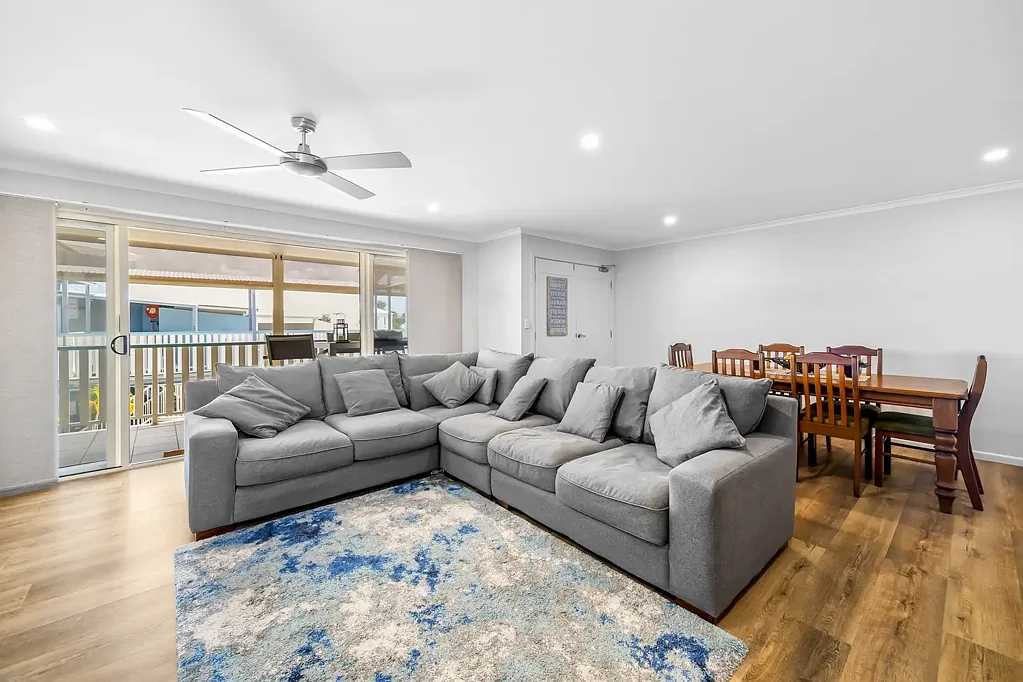 Coolum Beach 3 Bedroom 3 Bedroom Unit Pacific on Coolum (Residential) Secured complex.