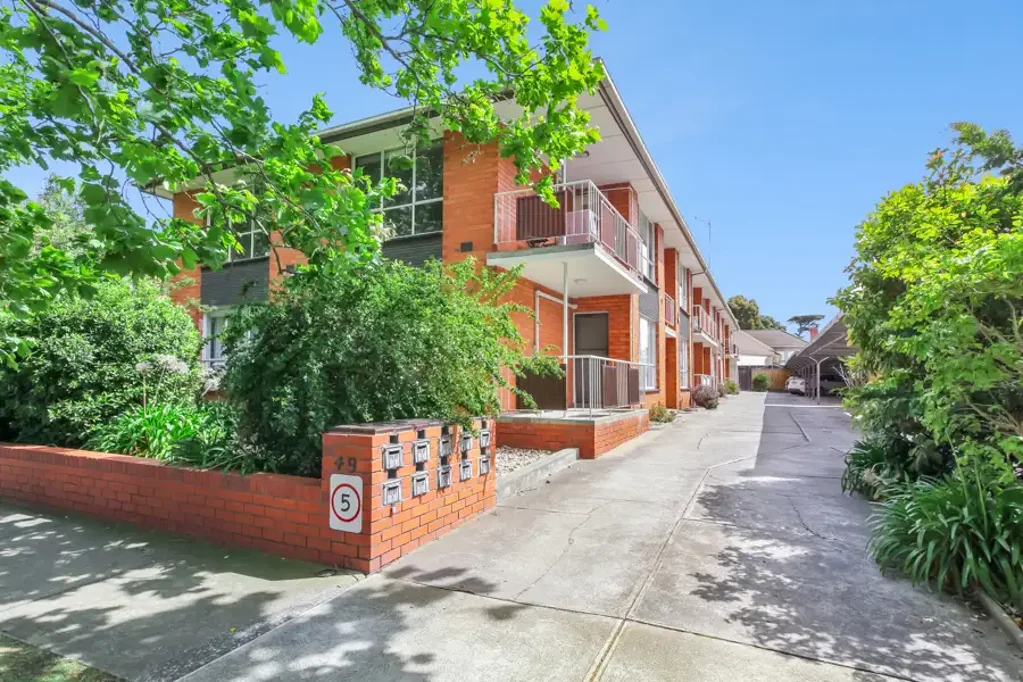 A PERFECT COMPLEMENT TO THE WILLIAMSTOWN LIFESTYLE!
