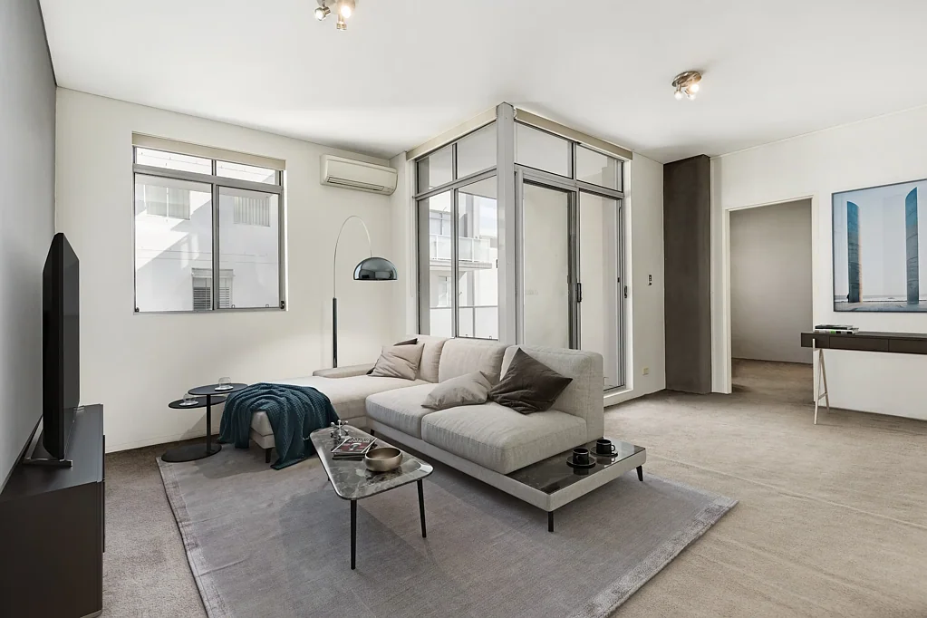A Spacious & Versatile pad within the designer precinct of Surry Hills