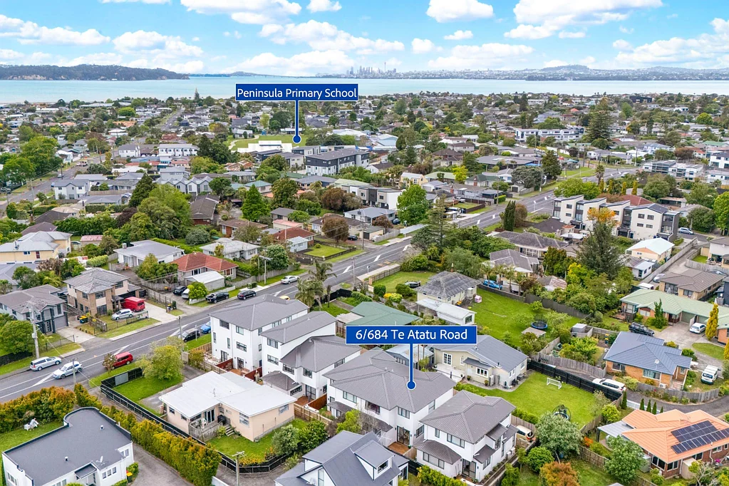 Te Atatu Peninsula 3 Bedroom First Family Home – Priced to be Sold