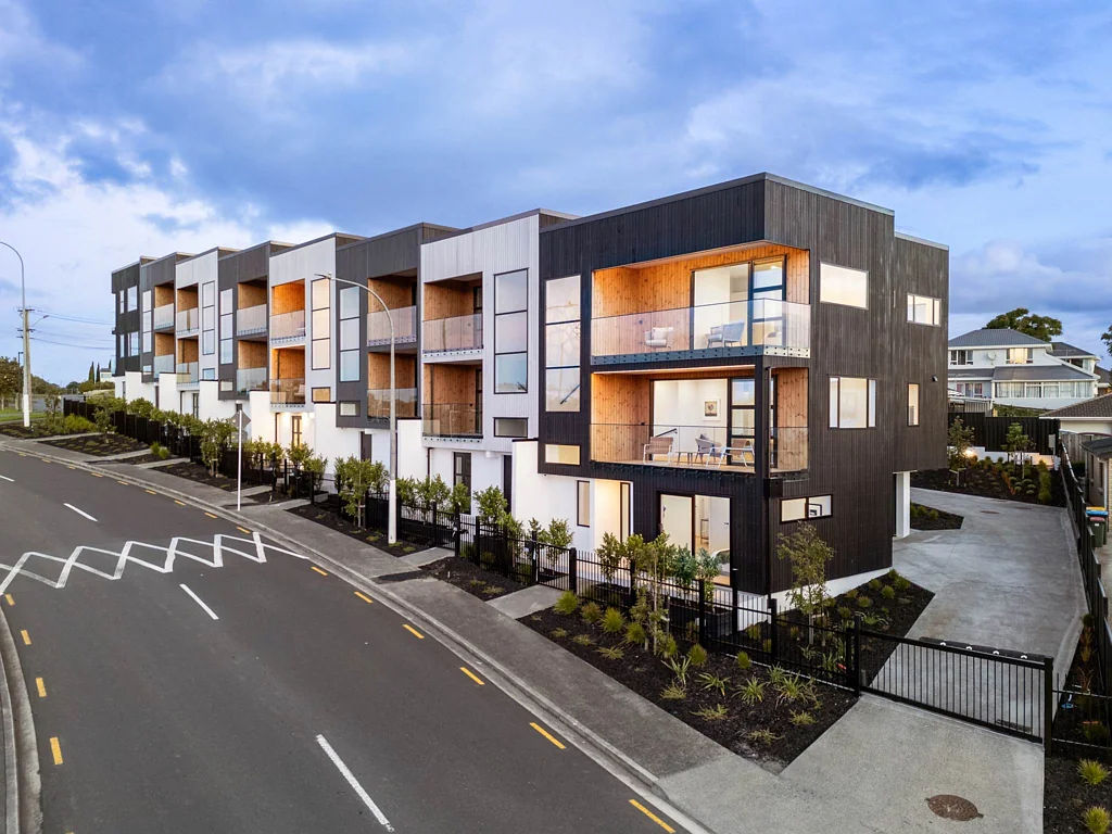 Mount Roskill 4ห้องนอน Luxury Living. Lift-Ready. Designed For Life