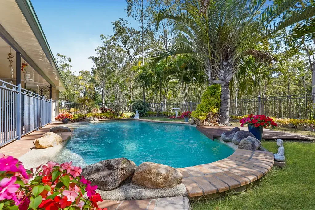 Greenbank 5 Slaapkamer A Private Acreage Haven, Surrounded by Nature