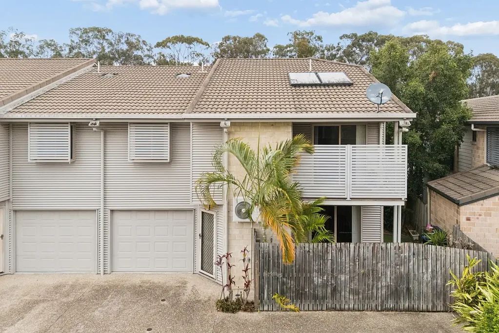 Kippa-Ring 3Kwarto AVAILABLE NOW , 3 BEDROOM TOWNHOME