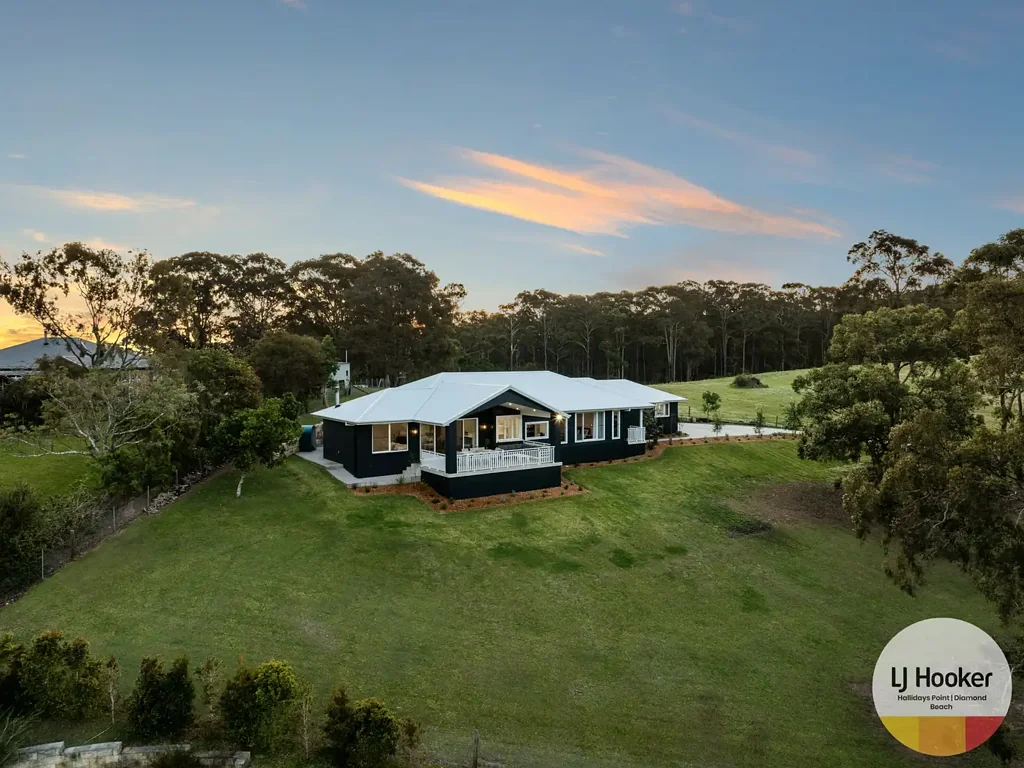 Hallidays Point 6ਬੈੱਡਰੂਮ An Opportunity Not To Be Missed ! Lifestyle, Location, Ocean Views and More, on
