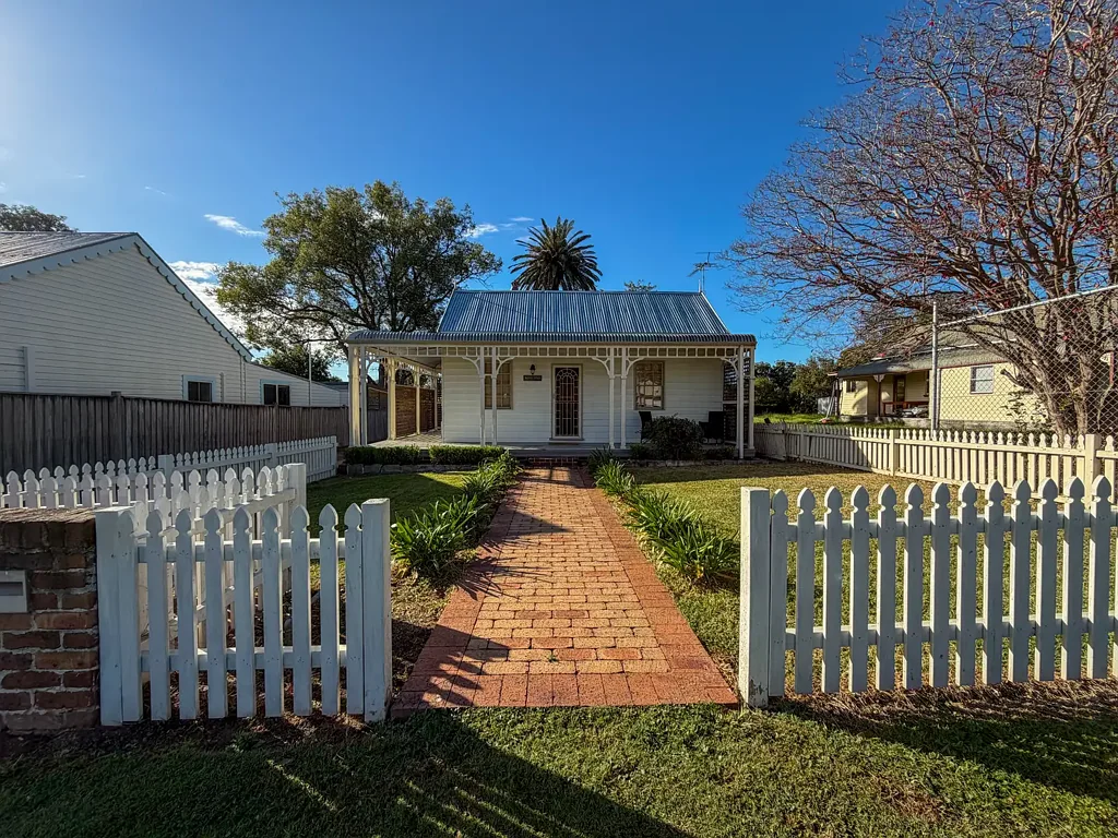 Charming & Spacious Living in the Heart of Penrith