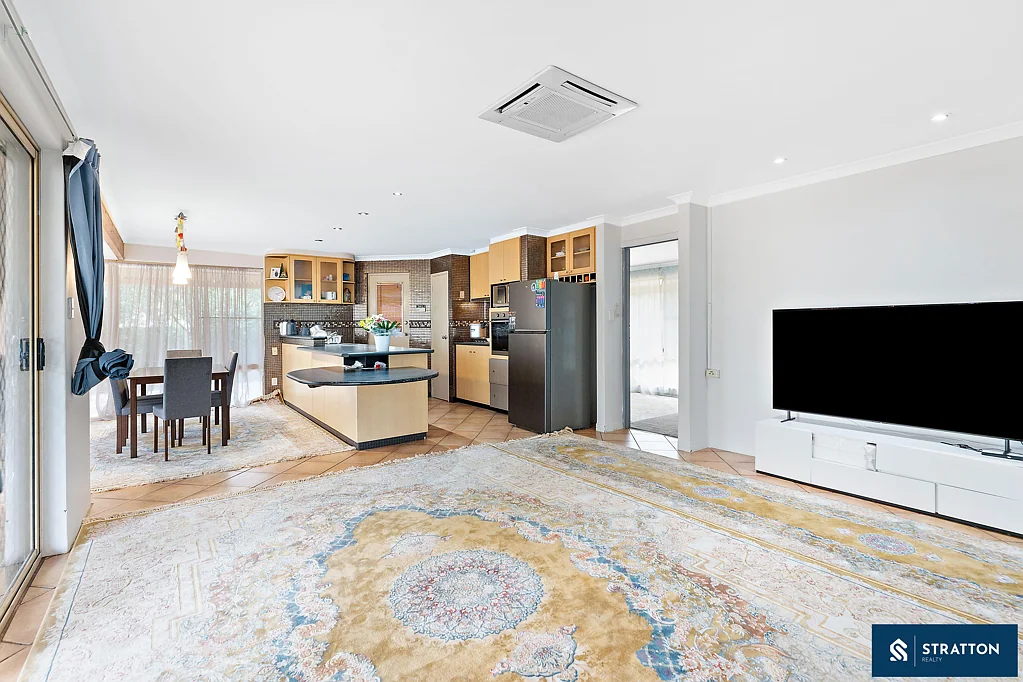Kenwick 3房  Spacious 3-Bedroom Home on 680sqm Block in Prime Cul-de-Sac Location!!