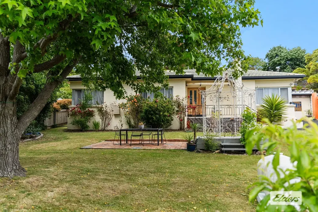 Ulverstone 3房  LOW MAINTENANCE FAMILY HOME WITH STUNNING VIEWS