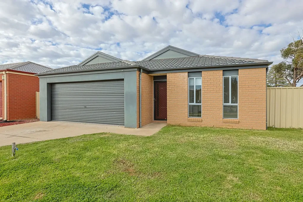 For Rent: Large Family Home with Impressive Backyard - Available on 2nd of September
– Apply via realestate.com.au only