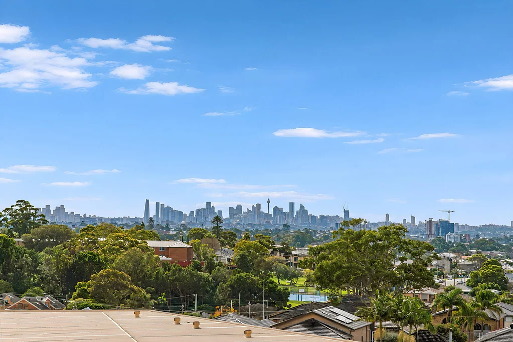 Hurstville 2 Slaapkamer North Facing Elevated Standard of Luxury Living in the Heart of Hurstville