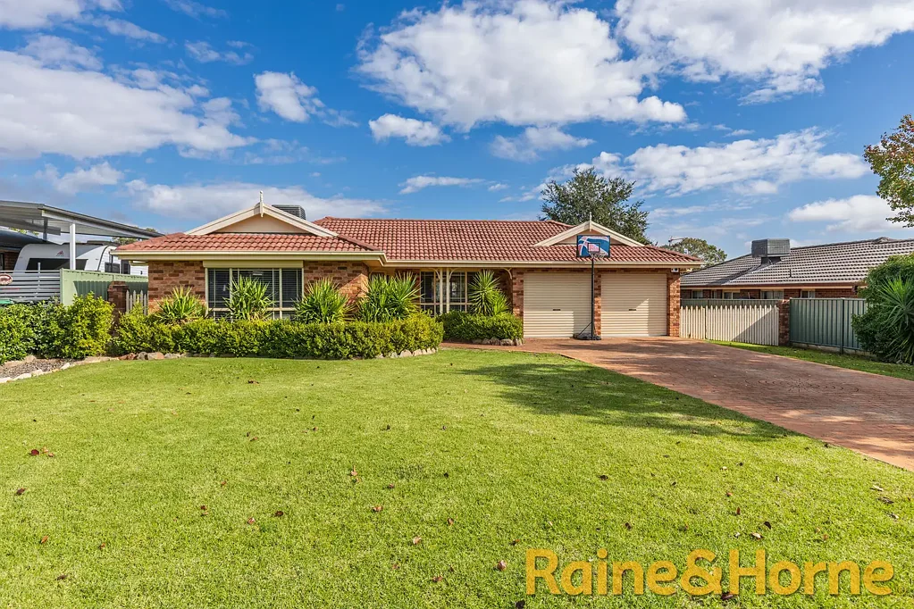 21 Lincoln Parkway, Dubbo, NSW 2830