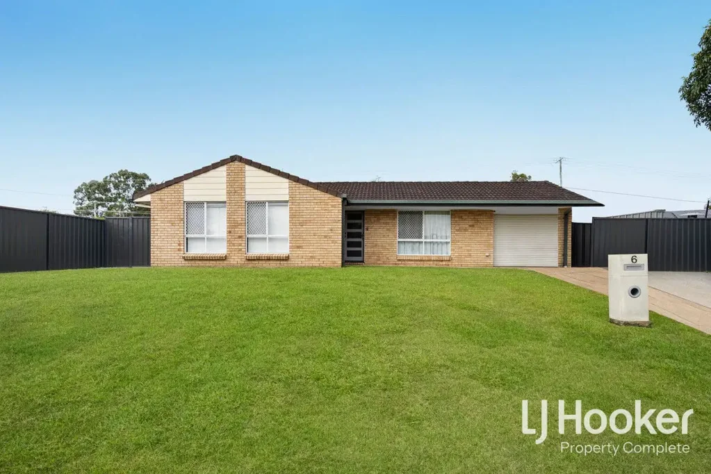 6 Paroo Place, Hillcrest, QLD 4118