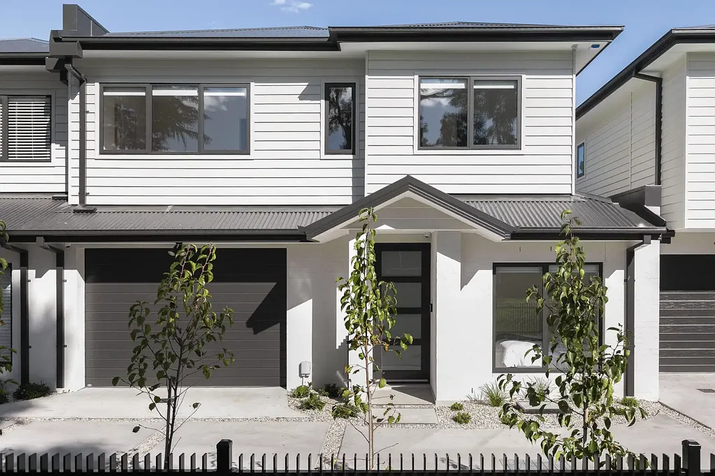 Pascoe Vale South 4ห้องนอน Modern Luxury, Effortless Family Living