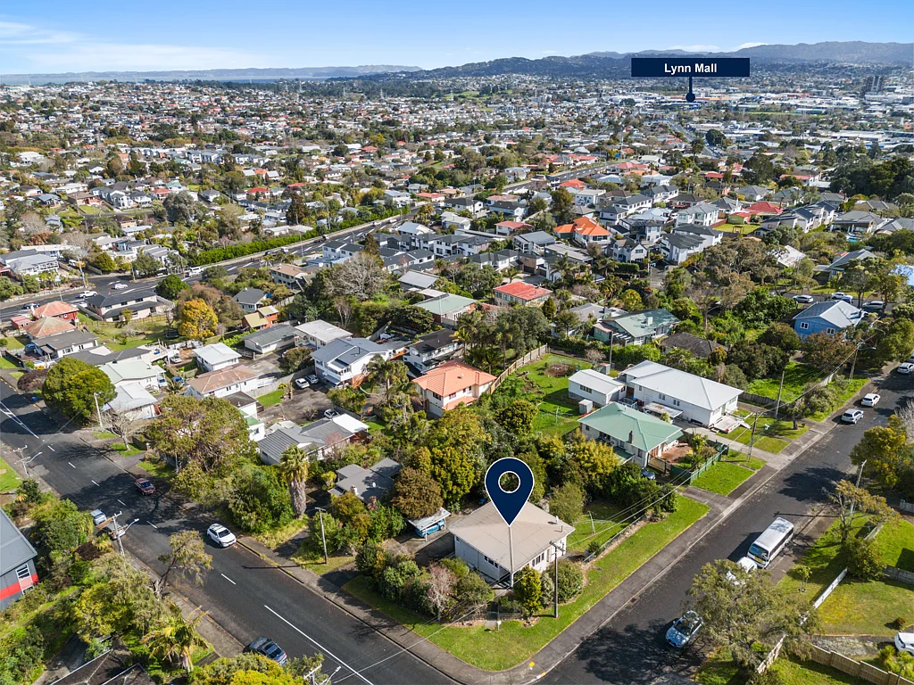 New Windsor 2房 739㎡转角地块+MHU分区！RC已获批，可建造5套住宅，交通便利，必售！ Live, develop or landbank