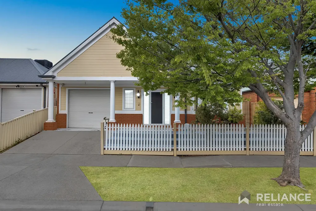 9 Como Glen, Caroline Springs, VIC 3023