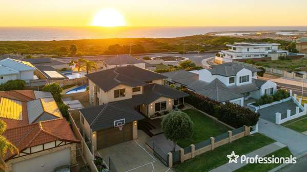 Ocean Reef 4 Bedroom A home that scores BIG for EVERY family member!