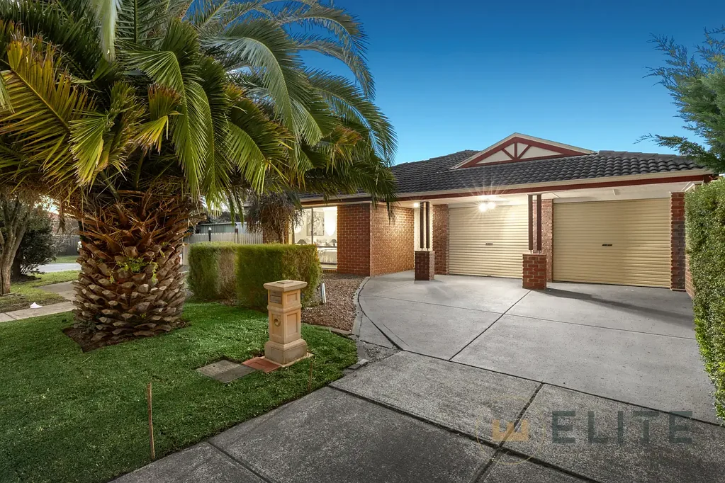 Berwick 4房 天堂般的感觉 - 宽敞的4卧室住宅 - 步行可至 Eden Rise Shops 和 Berwick Springs Lake！ "A TOUCH OF PARADISE - SPACIOUS 4 BEDROOM HOME - WALK TO EDEN RISE SHOPS AND BERWICK SPRINGS LAKE!"
