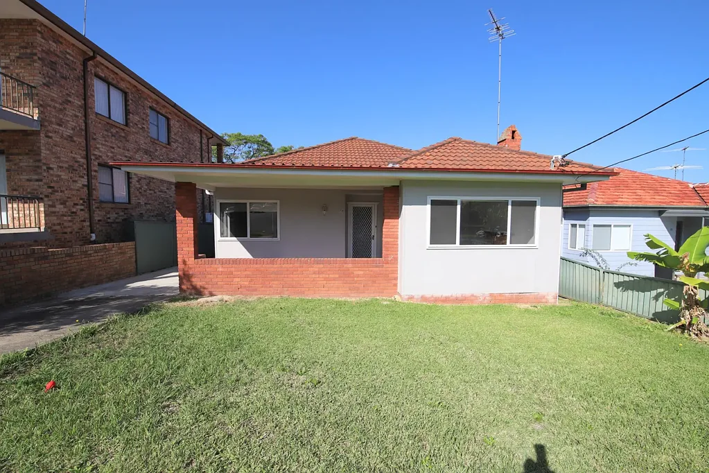 Spacious Five Bedroom + Study Home