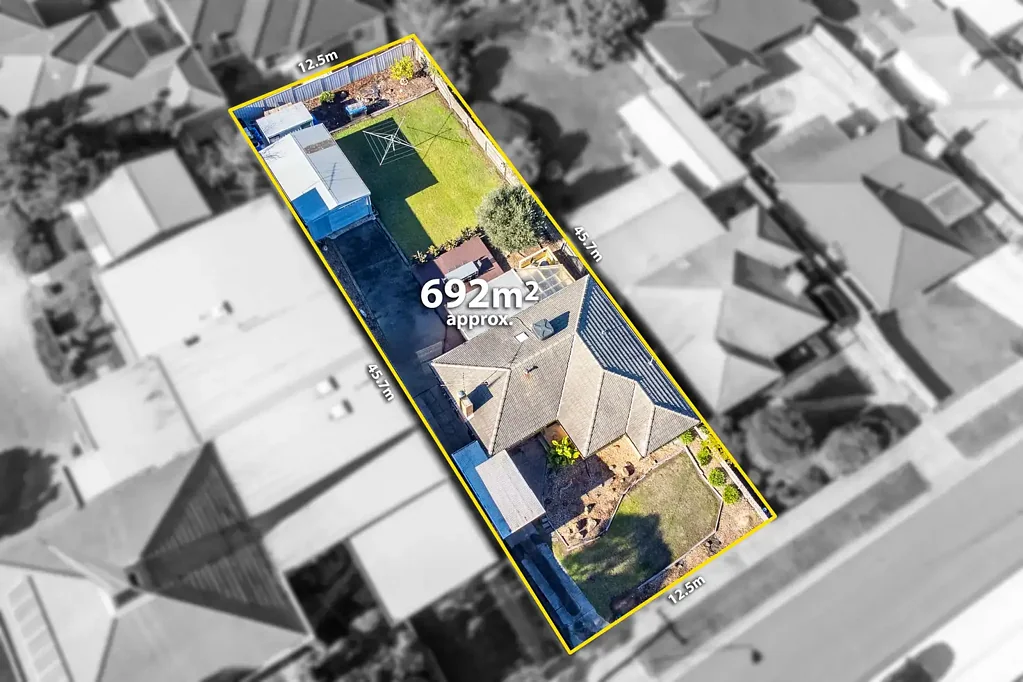 Craigieburn 3Kwarto On a Huge 692m²* Block with Large Workshop