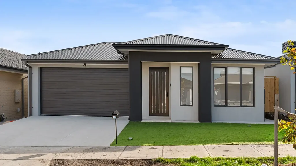 Modern 4-Bedroom Family Home with Refrigerated Heating & Cooling
