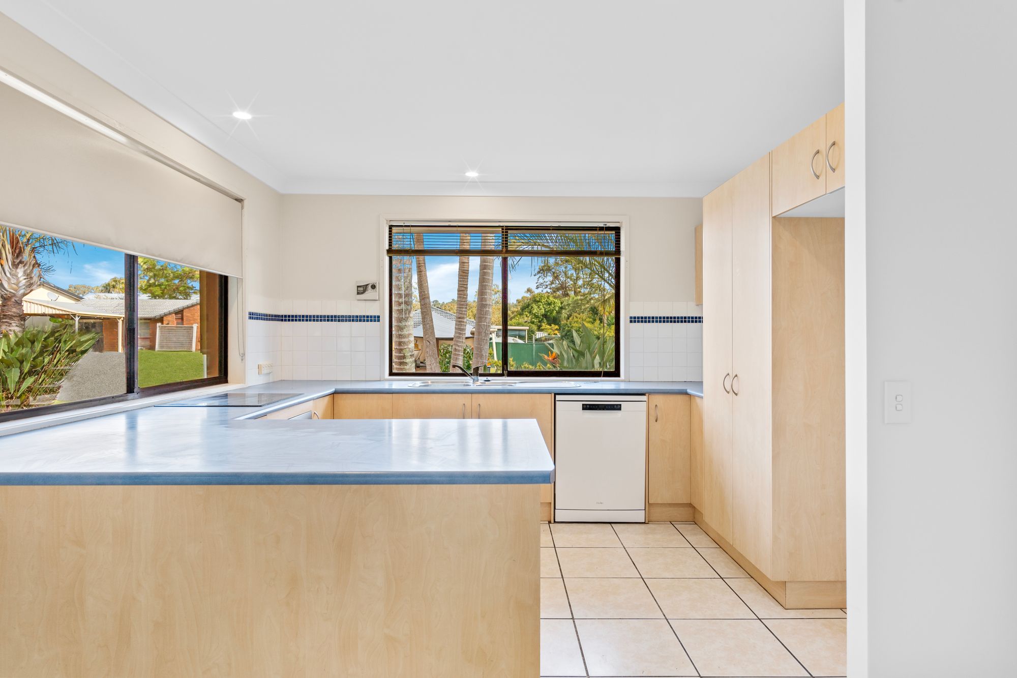 8 WILMOT PL, HELENSVALE QLD 4212, 0房, 0浴, House