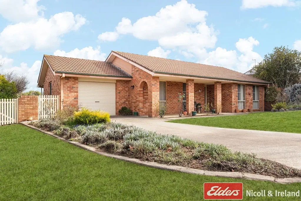 15 Crawford Crescent, Windradyne, NSW 2795