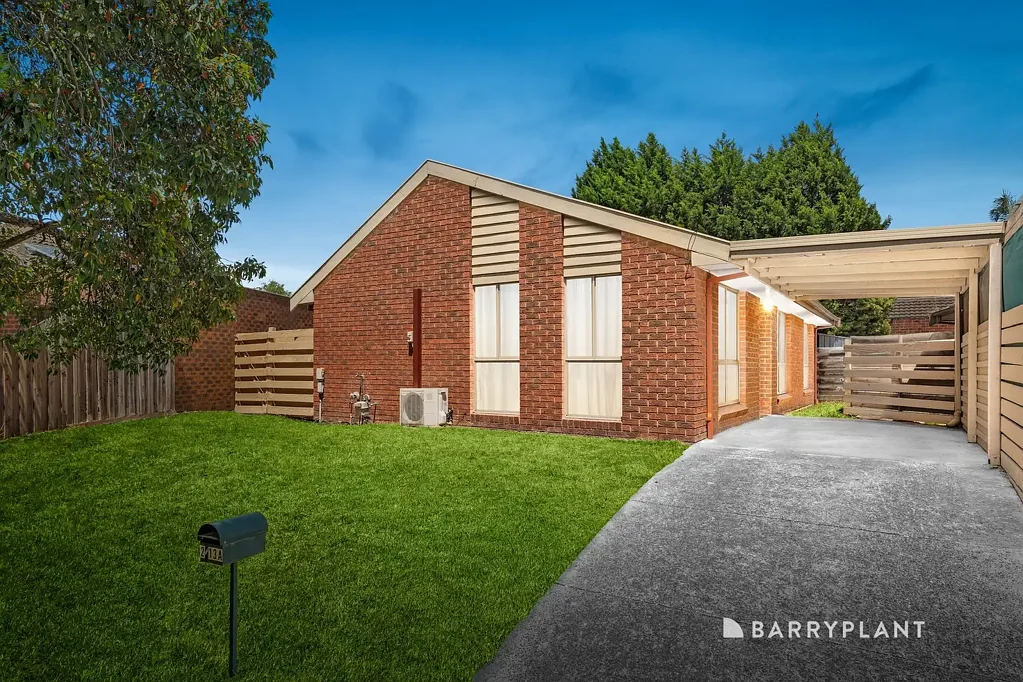 2/13a Pickworth Drive, Mill Park, VIC 3082