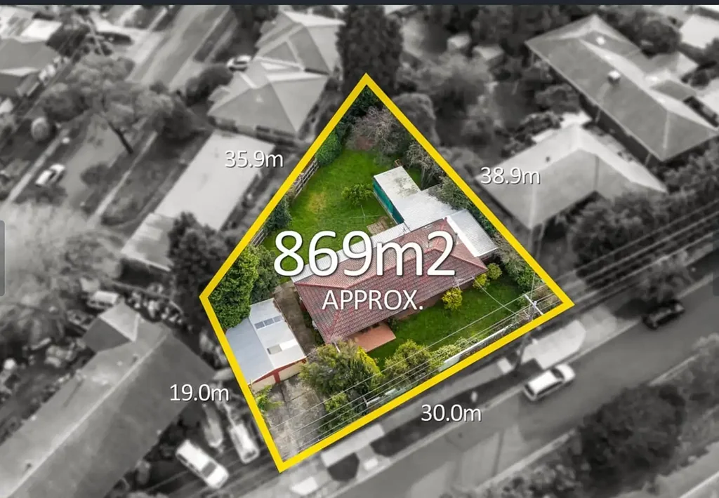 Rowville 3房 热门地段开发宝地 869㎡现批5宅 毗邻商圈名校 无需等待建造 Prime Development Opportunity in Rowville