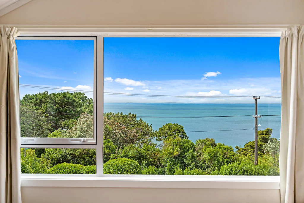 Blockhouse Bay 3Zimmer Harbour, Views and Sun For the Over-55s