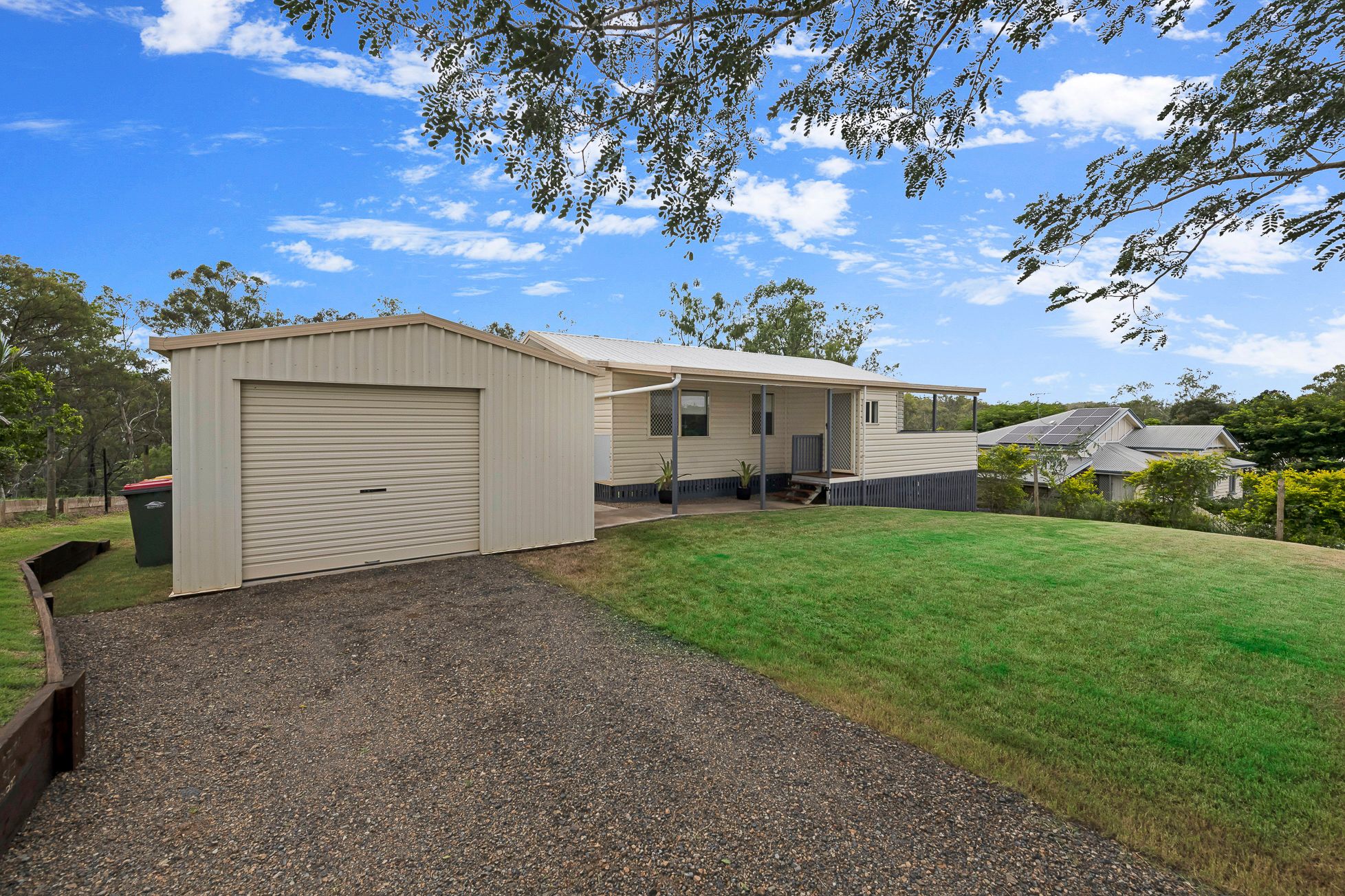 8 ELLIOTT ST, GIN GIN QLD 4671, 0 chambres, 0 salles de bain, House