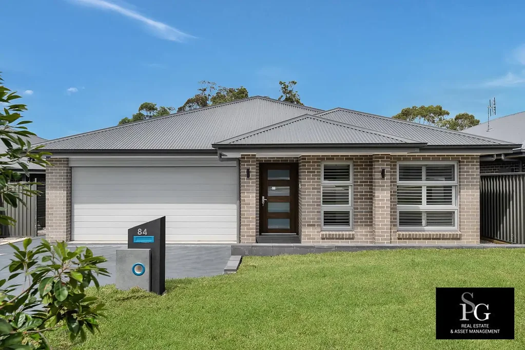 BRAND NEW 4 BEDROOM HOME WITH LUXURY INCLUSIONS
