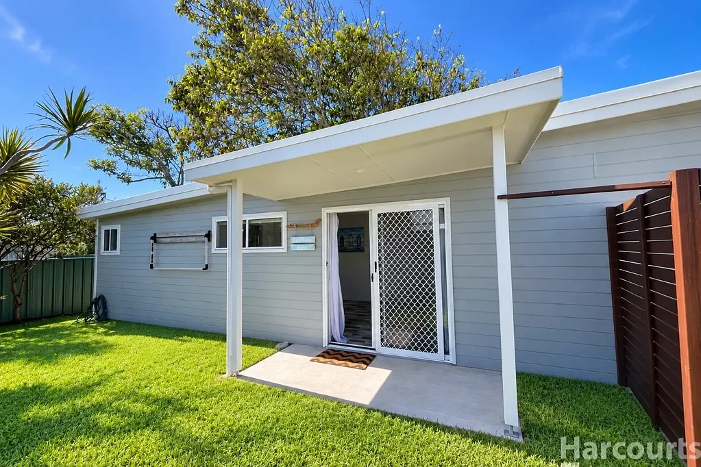 One bedroom granny flat in Lake Cathie