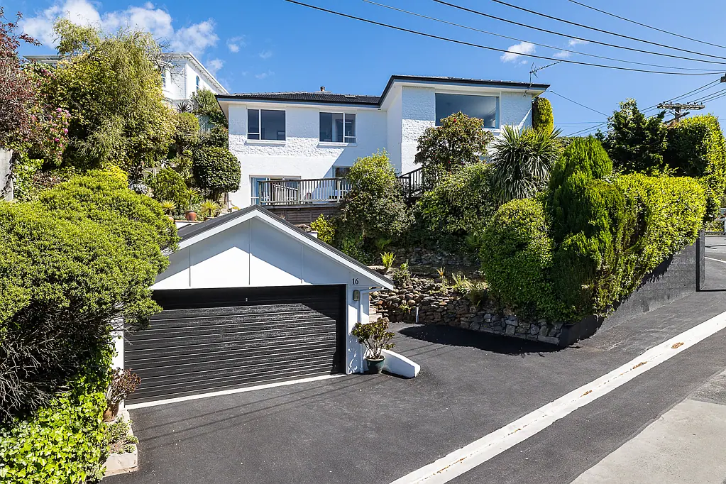 Roslyn 5침실 Elevated family haven or downsizer’s sanctuary