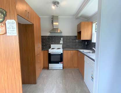 75A Rosier Road, Glen Eden, Waitakere City, Auckland, 3房, 1浴, 整租独立别墅